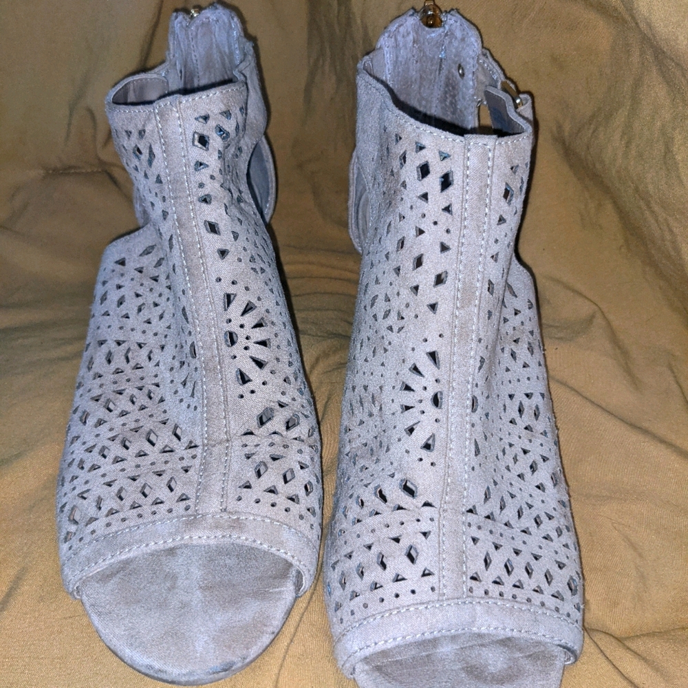 Short-Platform Heel Ankle Boots